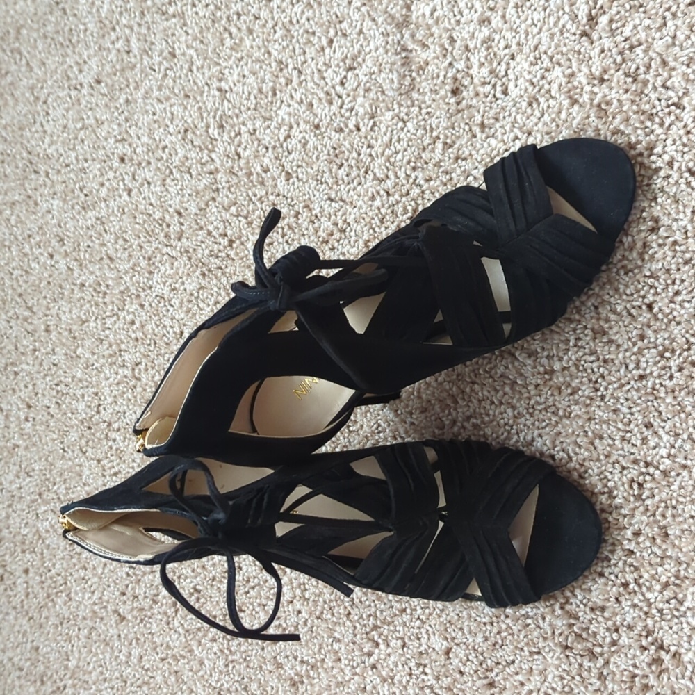 Nine West Galaxy Heels Womens 7.5 Black Suede Lace Up Back Zip Shootie